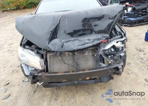 2015 Toyota Camry Se z USA, uszkodzony, nr VIN 4T1BF1FK9FU069790